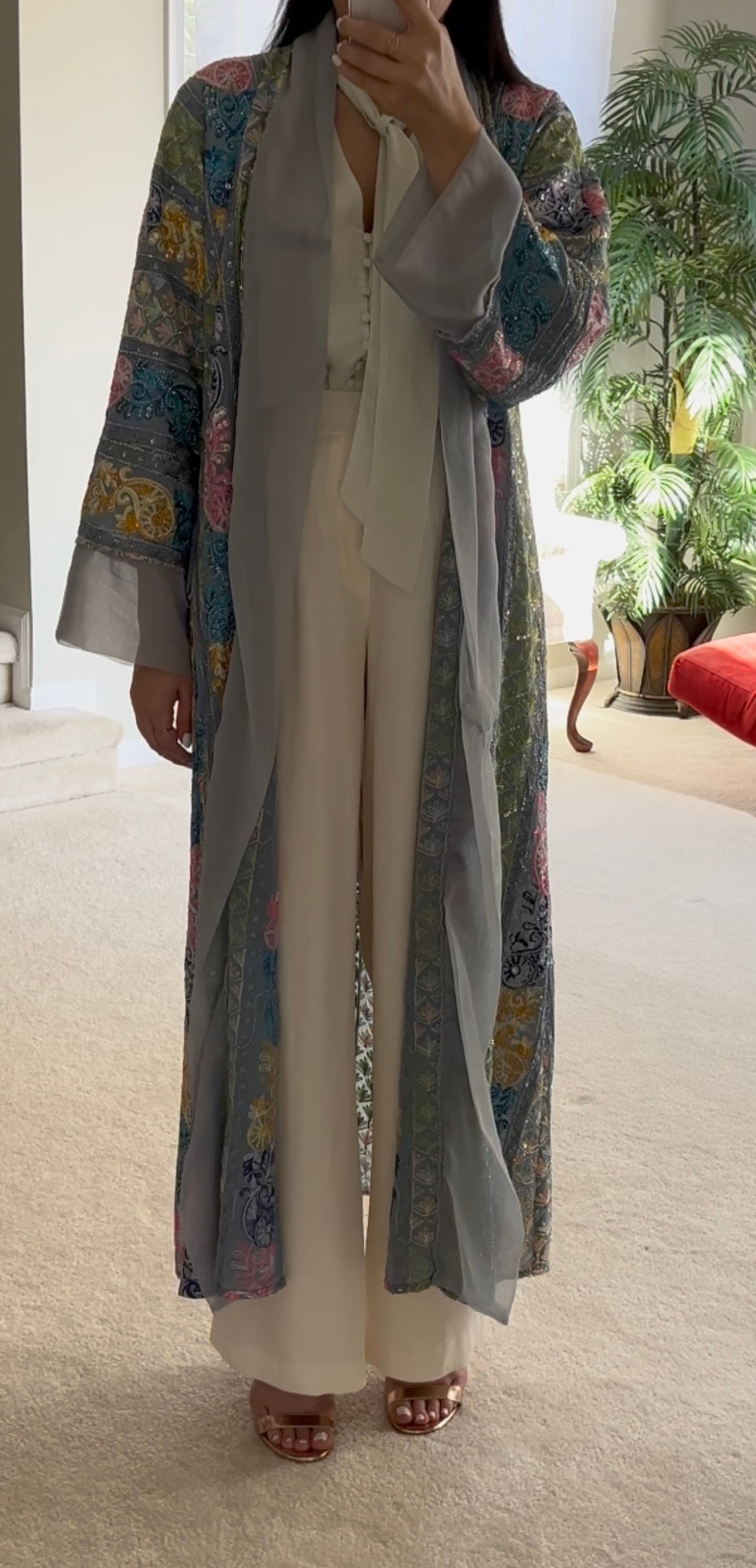 Aura Abaya